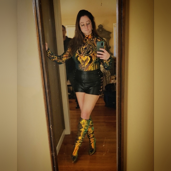 Meet your Posher, Ashley - Picture 2 of 2